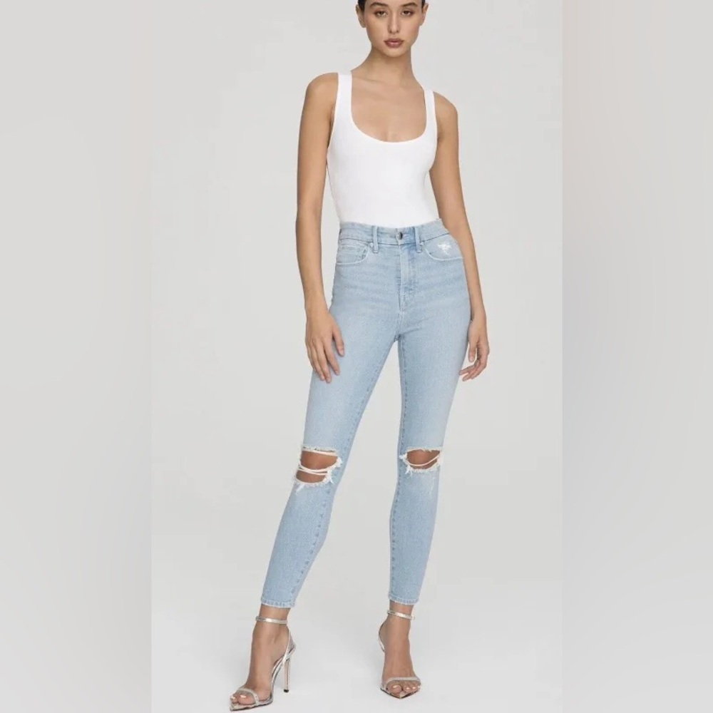 NWT Good American Good Legs Crop Jeans Size 6/28